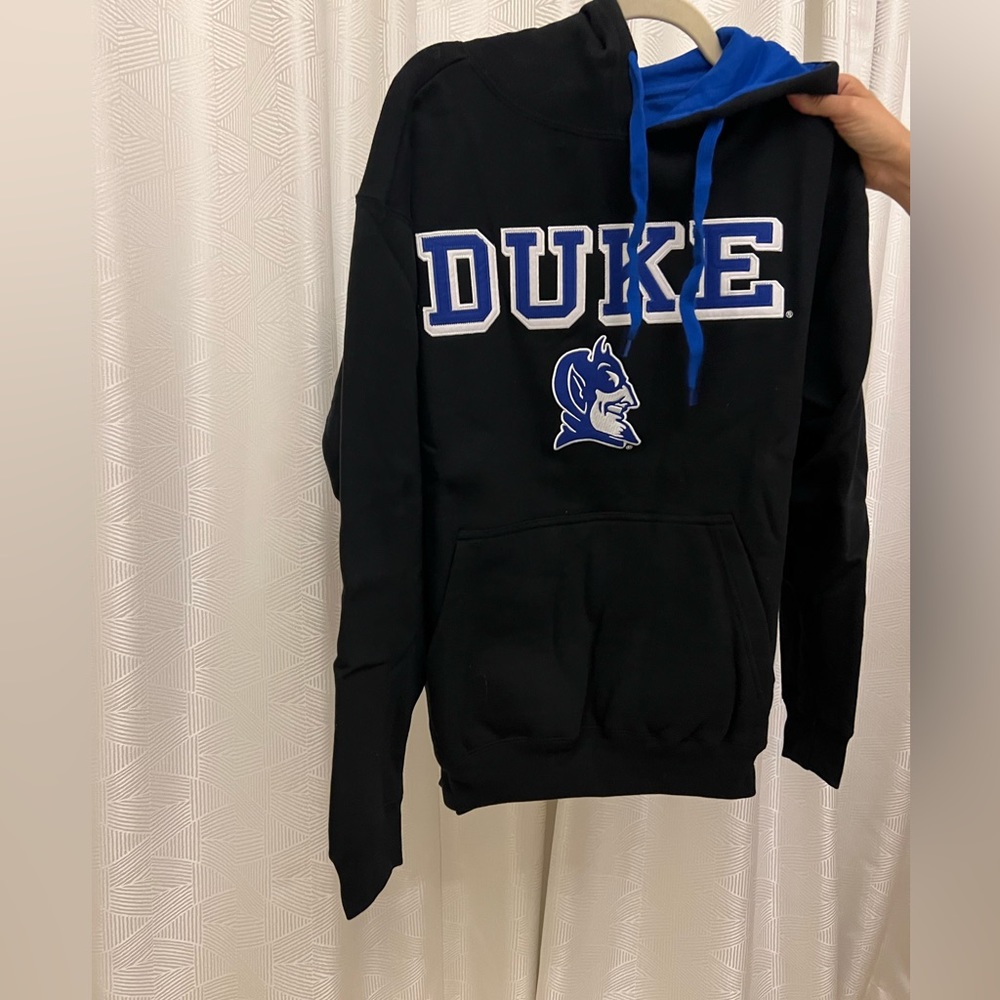 Duke Sweatshirt Size Medium.